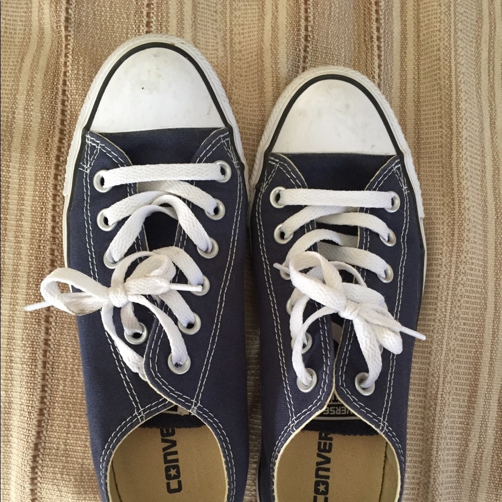 Converse blue Lo Tops m6 w8
